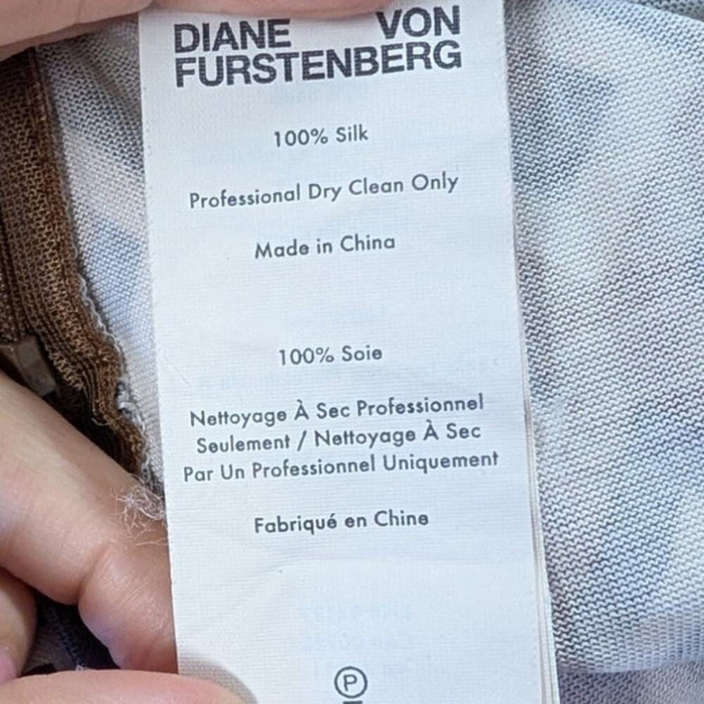 DVF Diane Von Furstenberg Michelle Wrap-Effect Printed Silk Jersey Jumpsuit 12 - Picture 13 of 13